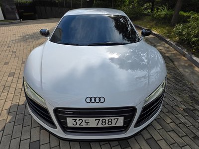 AUDI R8 - 2