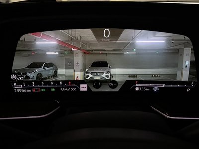 CADILLAC ESCALADE - 9