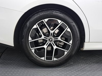 MERCEDES-BENZ E-CLASS - 6