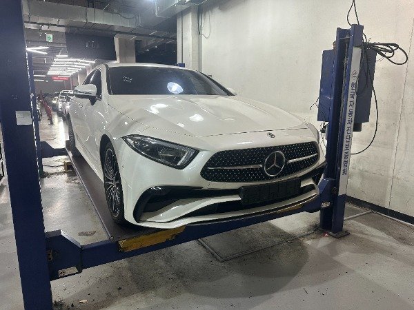 MERCEDES-BENZ CLS - View 1