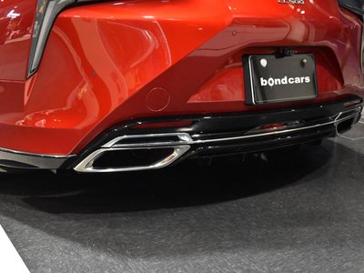 2017 Lexus LC — миниатюра 16