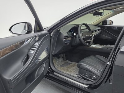 GENESIS G80 (RG3) - 10