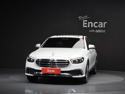 MERCEDES-BENZ E-CLASS - 2