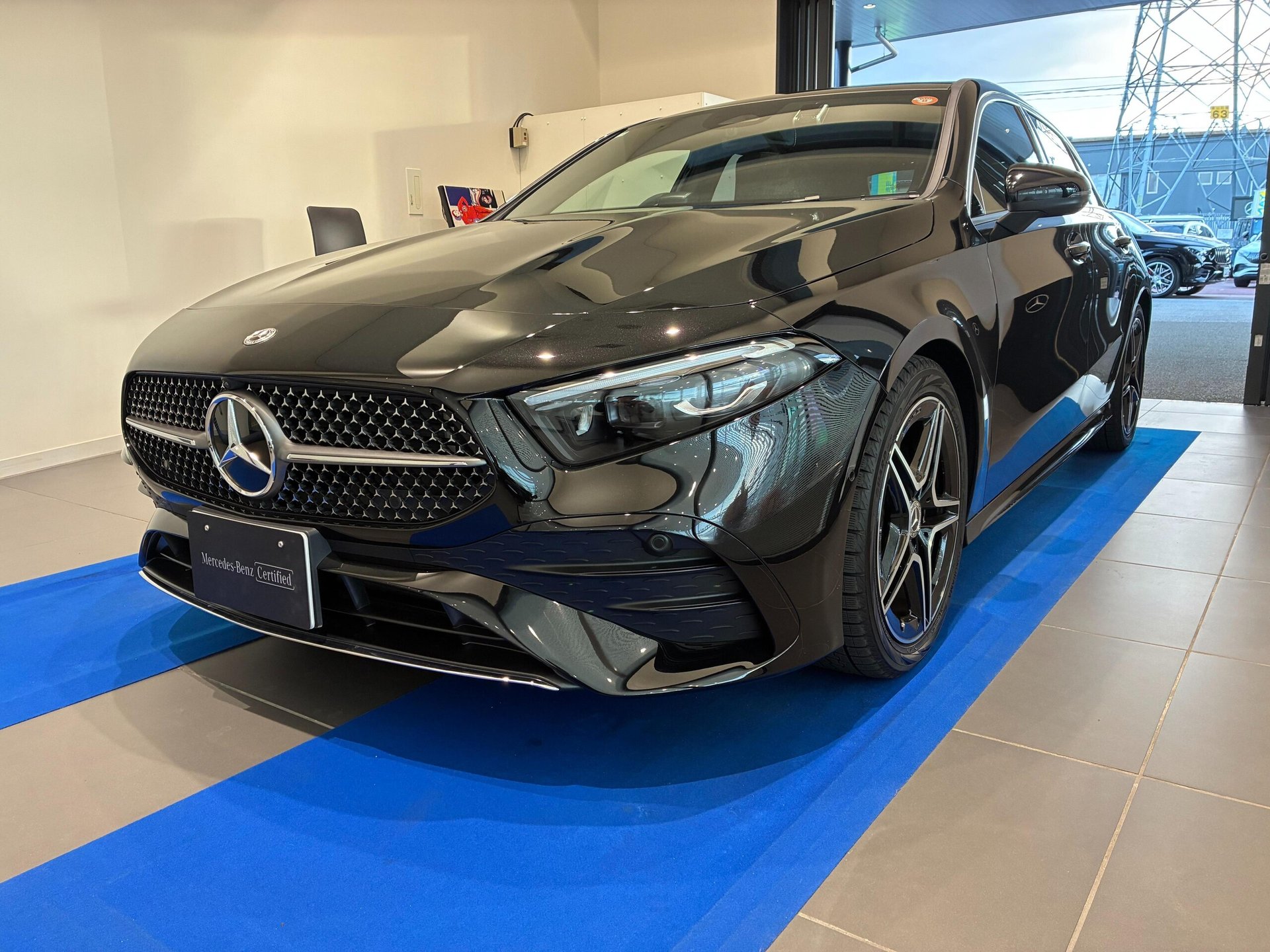 MERCEDES-BENZ A-CLASS - View 1