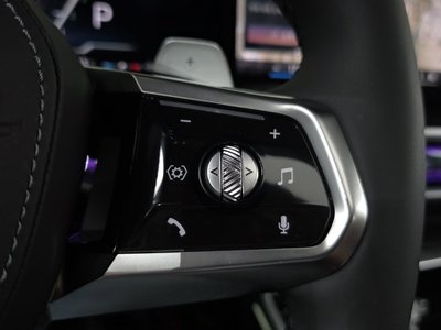 2025 BMW 7 SERIES thumbnail 30