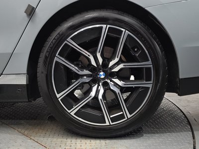 صورة 8 لـ 2025 BMW 7 SERIES