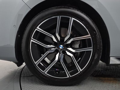 صورة 6 لـ 2025 BMW 7 SERIES