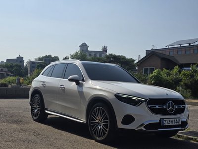 MERCEDES-BENZ GLC - 4