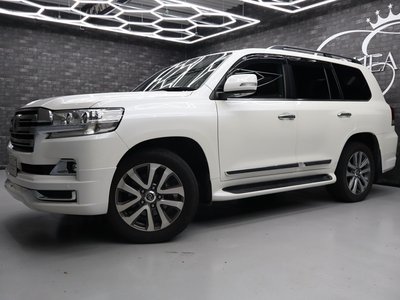 صورة 6 لـ 2016 Toyota LAND CRUISER 200