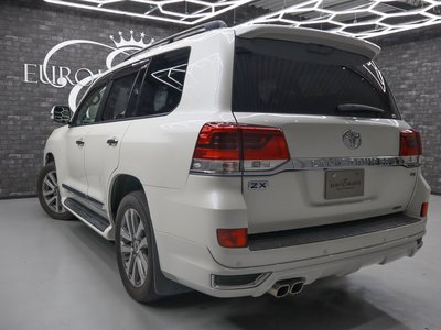 صورة 7 لـ 2016 Toyota LAND CRUISER 200