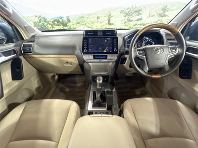 TOYOTA LAND CRUISER PRADO - 2