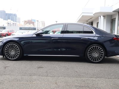 MERCEDES-BENZ E-CLASS - 8