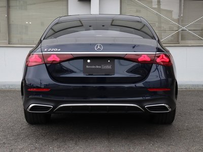 MERCEDES-BENZ E-CLASS - 10