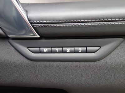 2025 LAND Rover DISCOVERY SPORT — миниатюра 60