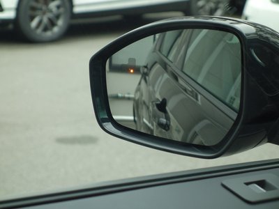 2025 LAND Rover DISCOVERY SPORT — миниатюра 95