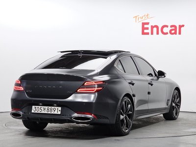2020 Genesis THE NEW G70 photo 3