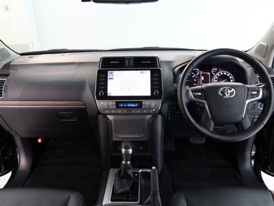 TOYOTA LAND CRUISER PRADO - 8