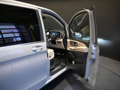 صورة 10 لـ 2026 Mercedes-BENZ V-CLASS