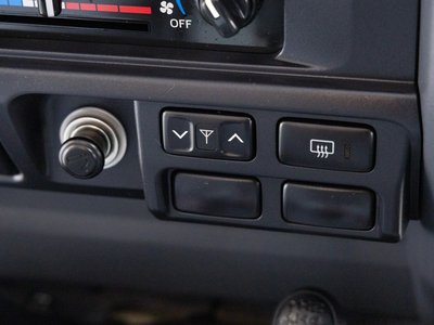 2015 Toyota LAND CRUISER 70 缩略图 57