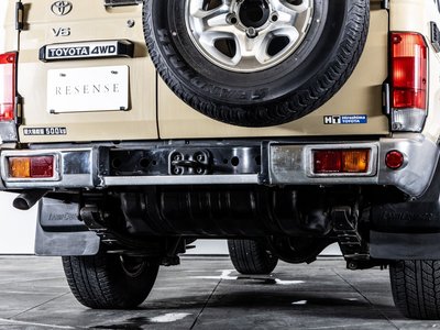 2015 Toyota LAND CRUISER 70 缩略图 34