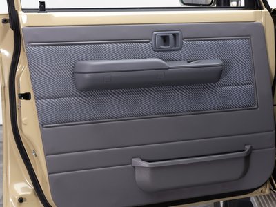 2015 Toyota LAND CRUISER 70 缩略图 65