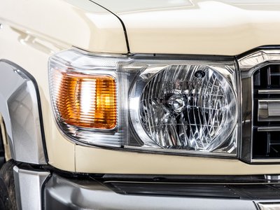 2015 Toyota LAND CRUISER 70 缩略图 14