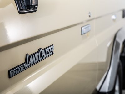 2015 Toyota LAND CRUISER 70 缩略图 18