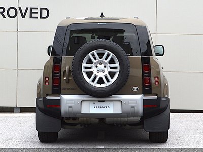 LAND ROVER DEFENDER - 6