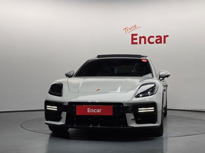 2025 Porsche PANAMERA 照片 2