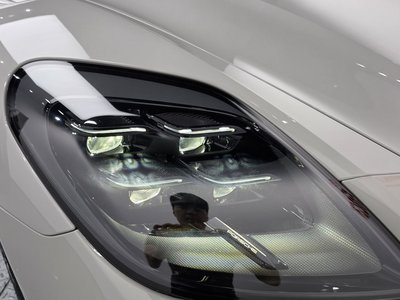 2025 Porsche PANAMERA 照片 9