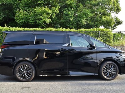 TOYOTA VELLFIRE - 7