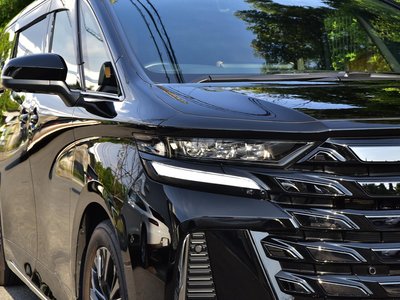TOYOTA VELLFIRE - 3