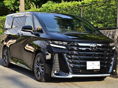 TOYOTA VELLFIRE - 1