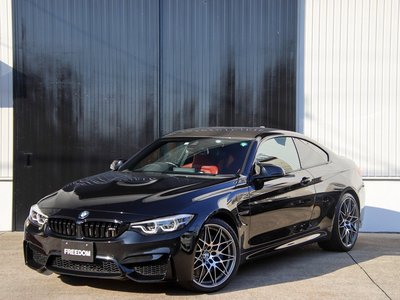 BMW M4 COUPE