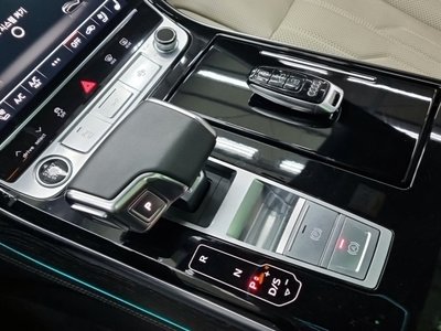 2023 AUDI A8 缩略图 12