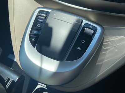 صورة مصغرة 11 لـ 2021 Mercedes-BENZ V-CLASS