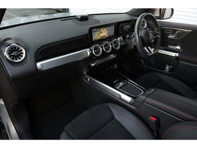 MERCEDES-BENZ GLB - 3