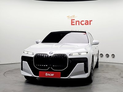 BMW I7 - 2