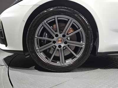 PORSCHE PANAMERA - 6