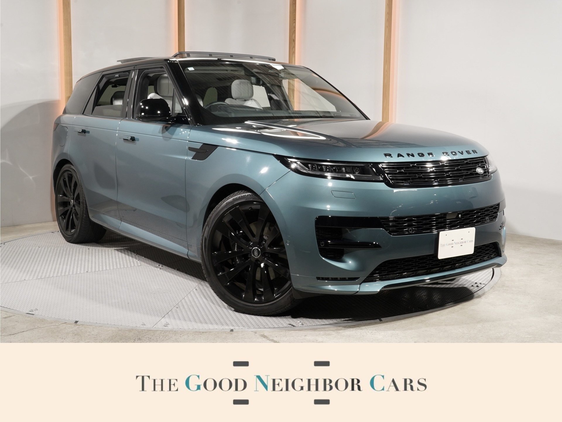 LAND ROVER RANGE ROVER SPORT - View 1