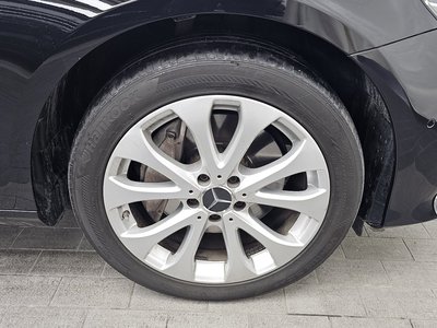 MERCEDES-BENZ E-CLASS - 6