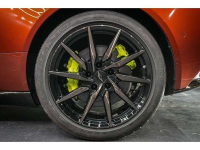 ASTON MARTIN DB11 - 7