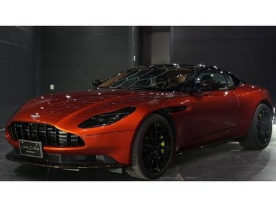 ASTON MARTIN DB11 - 1