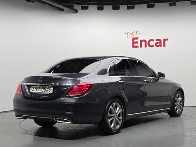 MERCEDES-BENZ C-CLASS - 4