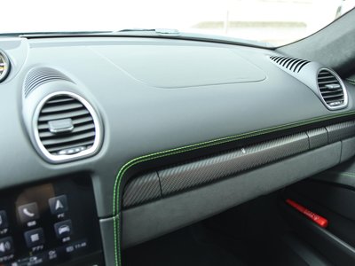 صورة مصغرة 34 لـ 2025 Porsche 718