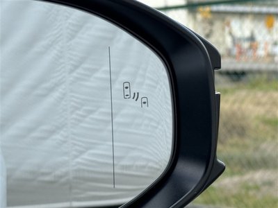 TOYOTA CROWN SPORT - 9