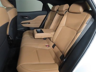صورة مصغرة 13 لـ 2025 Toyota CROWN SPORT