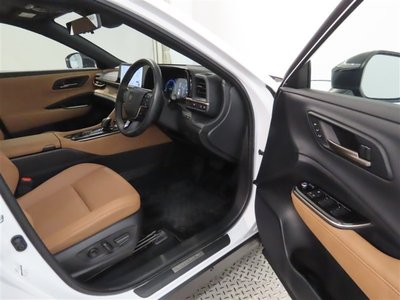 2025 Toyota CROWN SPORT photo 10