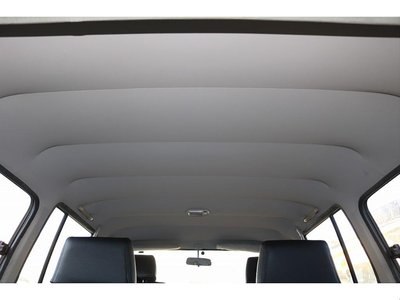 TOYOTA LAND CRUISER 60 - 10