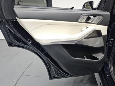 2022 BMW X5 — миниатюра 15